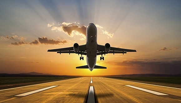 春秋航空国际线收入增63.13% 与亚航正面开战