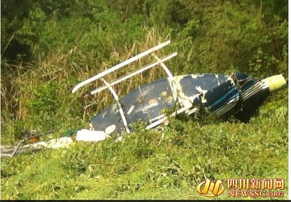 四川资阳一架直升机坠毁 或因挂到高压线
