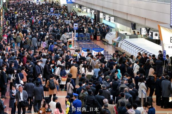 看图看差距!当日本航空公司航班延误之后 看图看差距!当日本航空公司航班延误之后