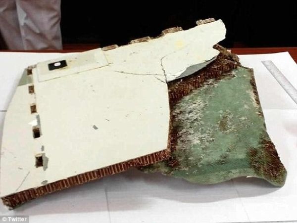澳部长:新发现的3块碎片与MH370有关 澳部长:新发现的3块碎片与MH370有关