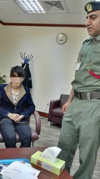 为了黄金梦 16岁四川少年藏客机货舱偷渡迪拜
