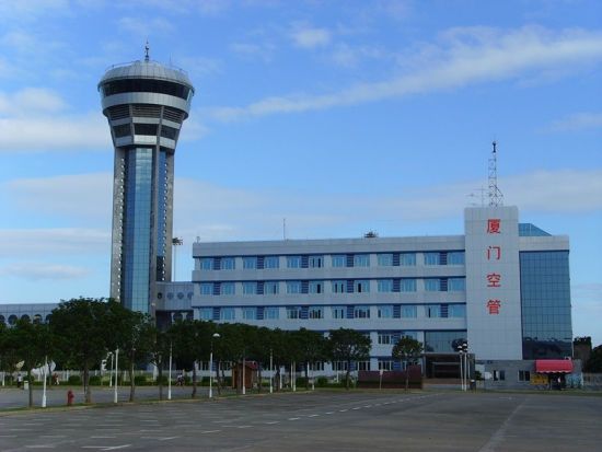 厦门空域建“平行高速路” 航班正常性提升12% 厦门空域建“平行高速路” 航班正常性提升12%
