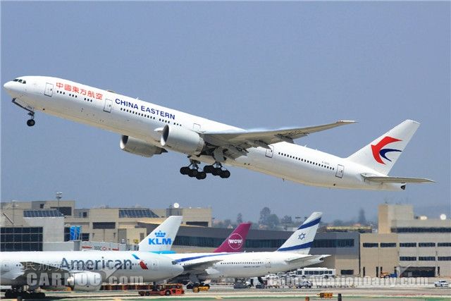 图:东航B-2011号波音777-300ER飞机,摄影:民航资源网网友“QFA8152”