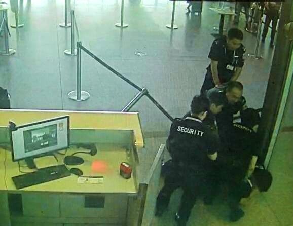 安检员智斗全国通缉抢劫犯 通力合作将其擒获