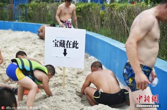 旅游局:严重不文明行为游客或将被限制乘航班358109_ 旅游局:严重不文明行为游客或将被限制乘航班