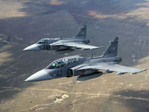 资料图:JAS-39“鹰狮”战斗机。