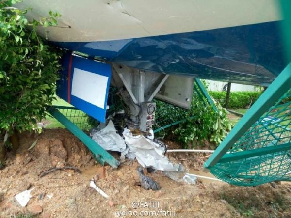 台风王“莫兰蒂”太凶!波音767被吹动机身受损367563_ 台风王“莫兰蒂”太凶!波音767被吹动机身受损