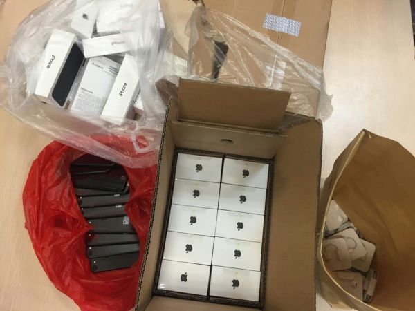 iPhone7上市前日 首都机场搬运工盗走20部手机367963_ iPhone7上市前日 首都机场搬运工盗走20部手机