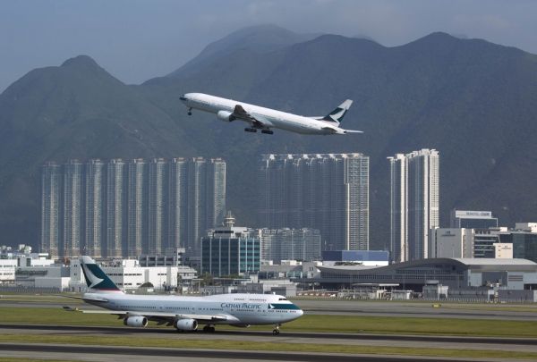 香港机场过渡新空管上路 25家航企受影响368797_ 香港机场过渡新空管上路 25家航企受影响