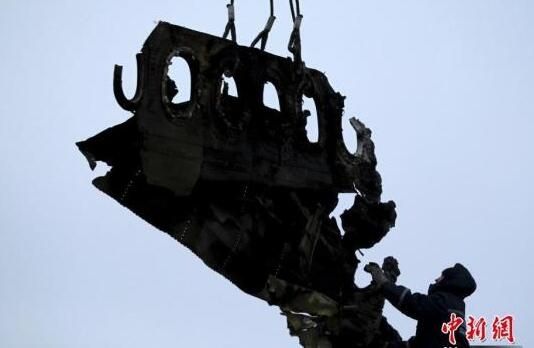 MH17调查报告:100人参与发射击落客机导弹369913_ MH17调查报告:100人参与发射击落客机导弹