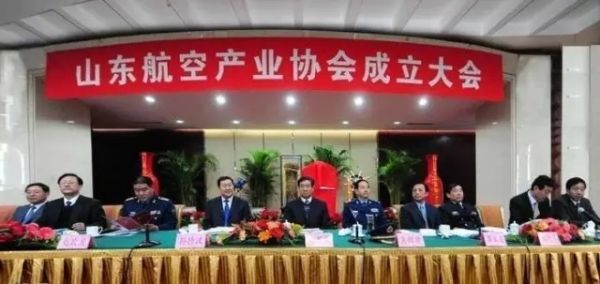 通航区域经济:让通用航空更好地服务大众373729_ 通航区域经济:让通用航空更好地服务大众