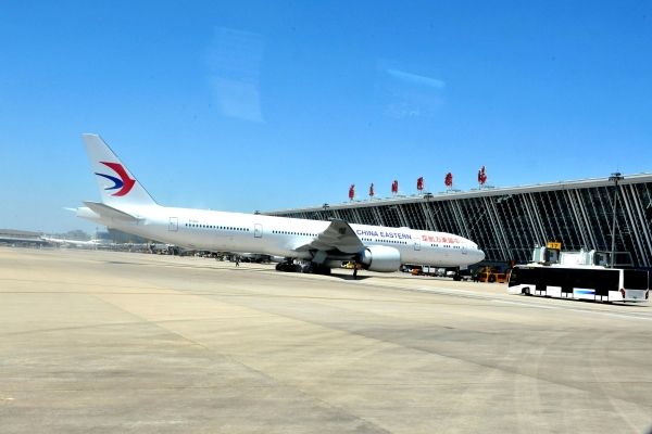 “亿人次航企”与“亿人次机场”共成长379303_ “亿人次航企”与“亿人次机场”共成长