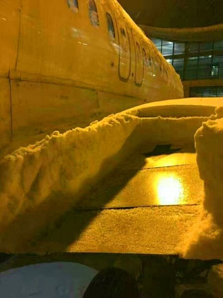 飞机绕圈机场关闭 请注意这场“认真的”雪!392463_ 飞机绕圈机场关闭 请注意这场“认真的”雪!