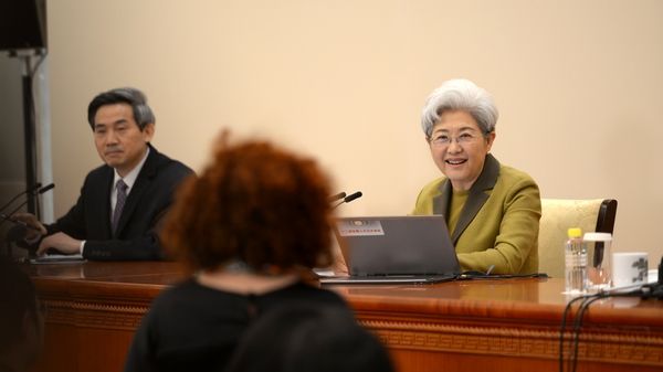 人大会议发言人提及中印往来航班每周40趟