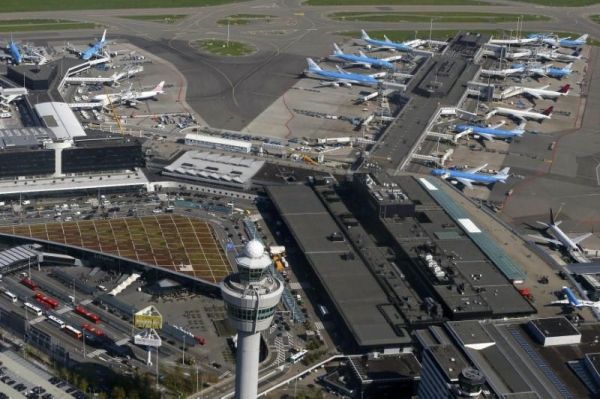 空管系统故障 史基浦机场大量航班取消和延误426045_ 空管系统故障 史基浦机场大量航班取消和延误