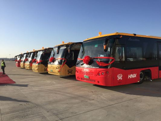 新进双头摆渡车.jpg