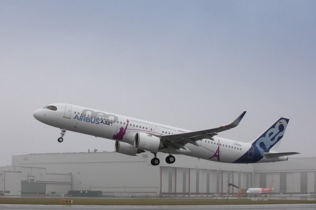全球航程最远单通道飞机空客A321LR完成首飞434595_ 全球航程最远单通道飞机空客A321LR完成首飞