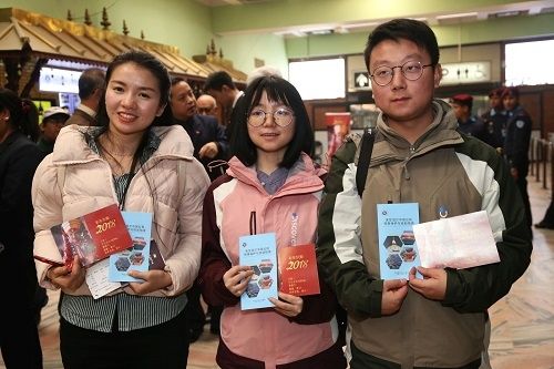中国游客成全球旅游业金主 消费是美国人2倍436609_ 中国游客成全球旅游业金主 消费是美国人2倍