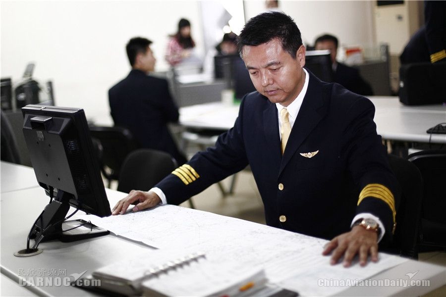 温建平:在海航的25年,飞行对于我不同的意义444735_ 温建平:在海航的25年,飞行对于我不同的意义