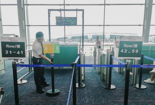 东航优化白云机场分区登机服务 提升旅客体验458009_ 东航优化白云机场分区登机服务 提升旅客体验