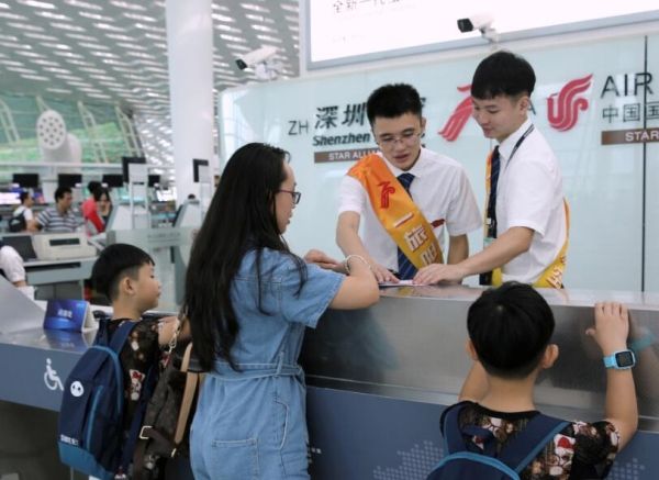 深航暑运保障旅客550万人次 客座率超84%460131_ 深航暑运保障旅客550万人次 客座率超84%