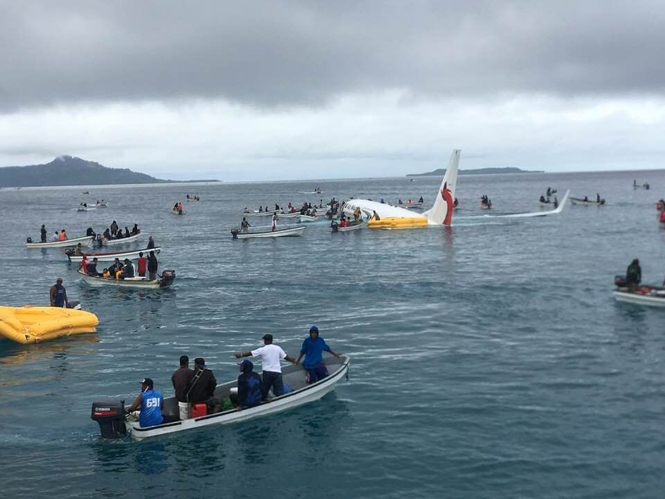 新几内亚航空事故致两名中国公民重伤463765_ 新几内亚航空事故致两名中国公民重伤