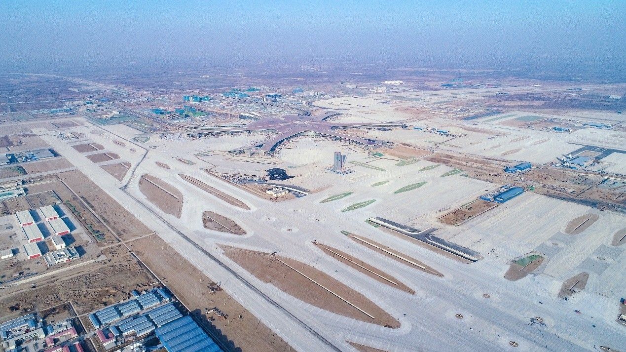 为减少航班互扰 大兴机场建设横穿“天路”的跑道493135_ 为减少航班互扰 大兴机场建设横穿“天路”的跑道