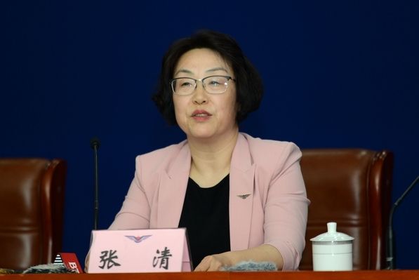 10个千万级机场4月吞吐量负增长 民航局回应493533_ 10个千万级机场4月吞吐量负增长 民航局回应