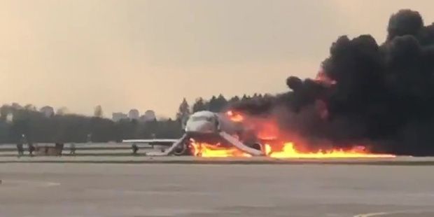 俄客机起火事故致41人死 黑匣子解译工作已完成493925_ 俄客机起火事故致41人死 黑匣子解译工作已完成
