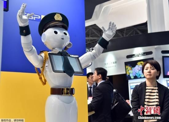 加强安保措施 成田机场将“雇佣”安保机器人495249_ 加强安保措施 成田机场将“雇佣”安保机器人