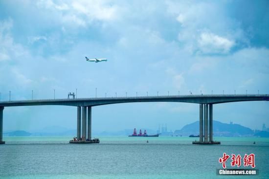 突破发展瓶颈 推进大湾区世界级机场群建设