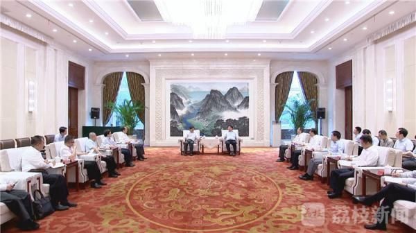 娄勤俭会见冯正霖:民航局将帮助江苏补齐航空短板499455_ 娄勤俭会见冯正霖:民航局将帮助江苏补齐航空短板