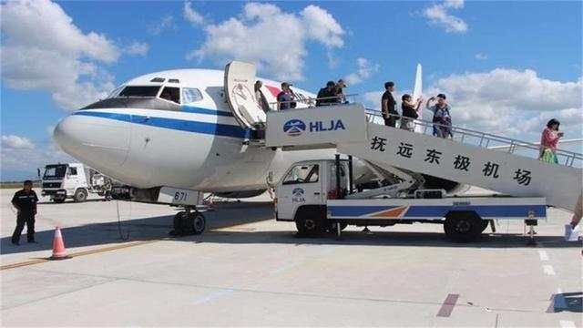 中国最孤独的机场 每天仅一趟航班来往502147_ 中国最孤独的机场 每天仅一趟航班来往