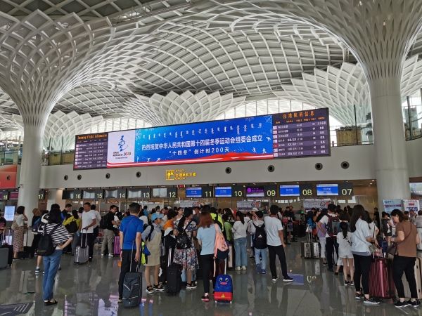 呼伦贝尔海拉尔机场单日旅客吞吐量创新高502175_ 呼伦贝尔海拉尔机场单日旅客吞吐量创新高