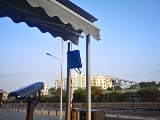 三亚机场ETC专用通道.jpg