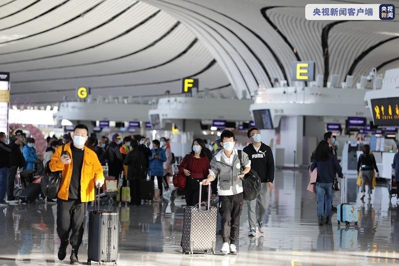 创新高!北京大兴机场单日旅客吞吐量首破10万人次547009_ 创新高!北京大兴机场单日旅客吞吐量首破10万人次