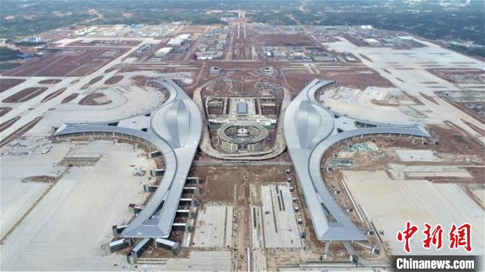 正在建设的成都天府国际机场。(资料图) 刘忠俊 摄 正在建设的成都天府国际机场。(资料图) 刘忠俊 摄