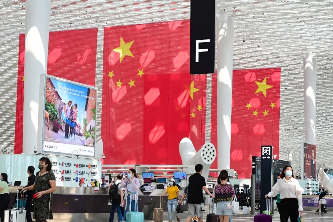 国庆假期深圳机场预计迎送旅客超90万人次570481_ 国庆假期深圳机场预计迎送旅客超90万人次