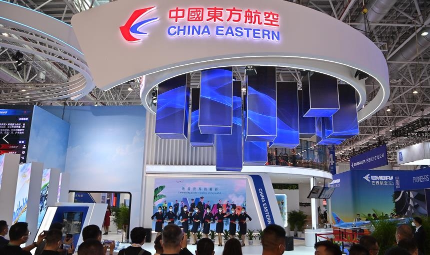 中国东航展台亮相第十四届中国航展,“机库沙盒”“VR客舱”等带您看未来民航594421_ 中国东航展台亮相第十四届中国航展,“机库沙盒”“VR客舱”等带您看未来民航