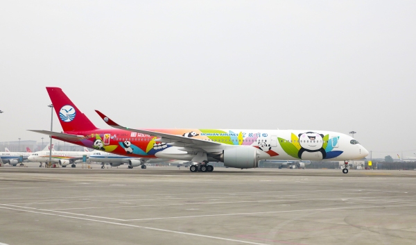 川航第5架A350顺利抵蓉 熊猫彩绘机队再添新成员595969_ 川航第5架A350顺利抵蓉 熊猫彩绘机队再添新成员