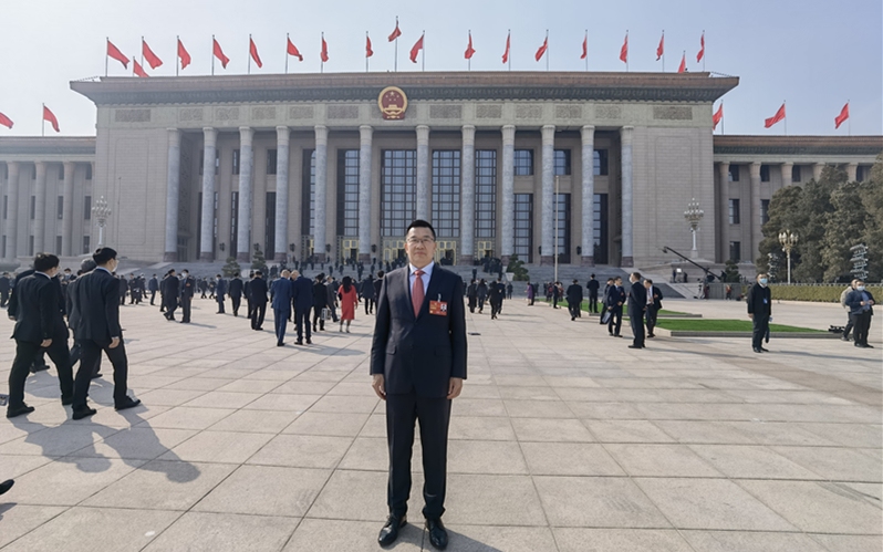 两会话民航 | 赵东:呼吁全社会共同推动航空“轻装出行”600911_ 两会话民航 | 赵东:呼吁全社会共同推动航空“轻装出行”