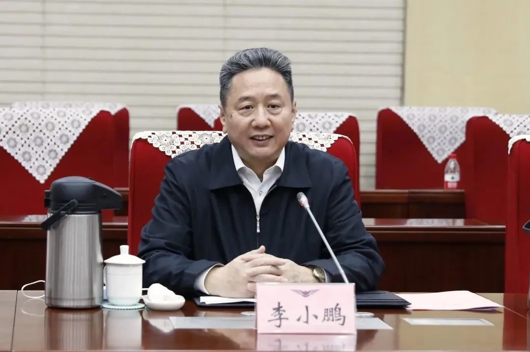 李小鹏到中国民用航空局开展调研并主持座谈605117_ 李小鹏到中国民用航空局开展调研并主持座谈