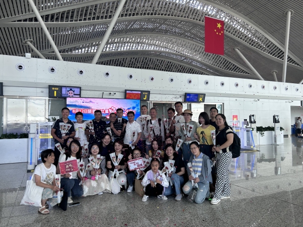 喀什徕宁国际机场旅客吞吐量突破200万人次608413_ 喀什徕宁国际机场旅客吞吐量突破200万人次